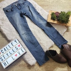 Seven7 Jeans Sz 4 Straight Leg Medium Wash